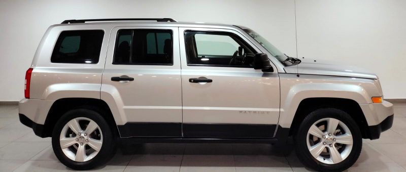 Jeep Patriot VUD BASE TA 2013